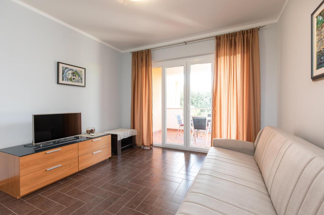 Apartments Bella Vista Krk Town Esterno foto